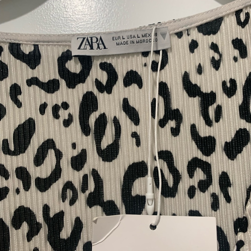 ✨sold✨NWOT Zara Pleated Leopard Top - Picture 5 of 8